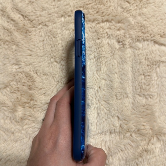 Right Hand • Loopy Case iPhone 11 Pro Max in Ocean - Picture 2 of 4